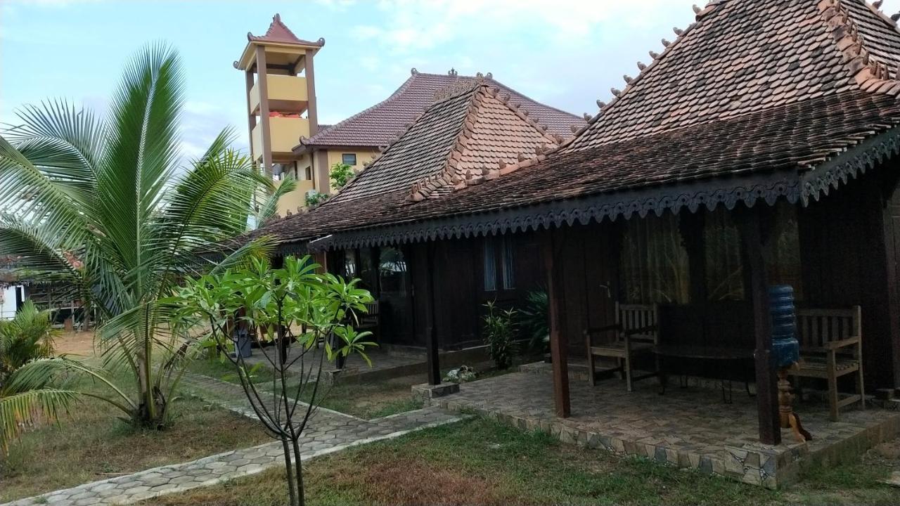Omah Laut Bondo Jepara - By The Beach, Direct View Of The Sea, Great Base For Water Sports Margokerto 外观 照片