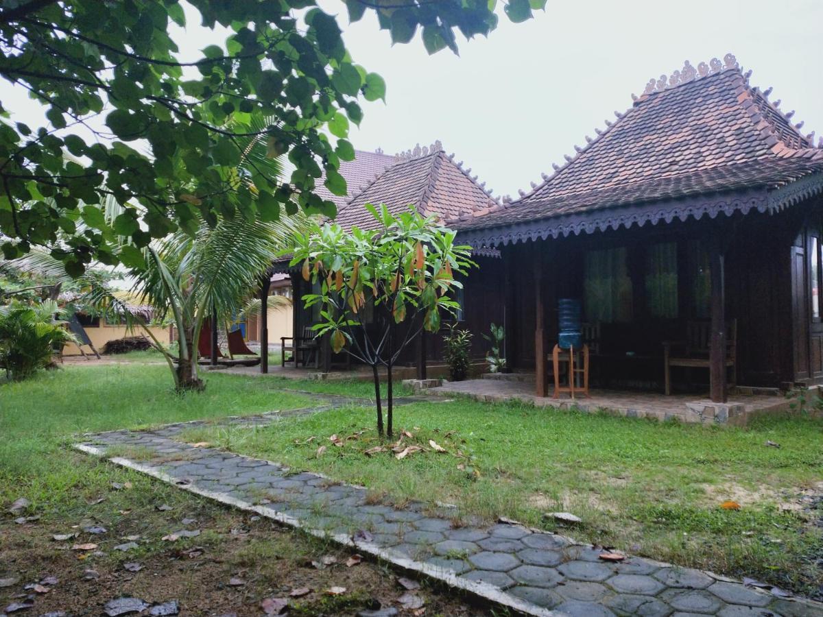 Omah Laut Bondo Jepara - By The Beach, Direct View Of The Sea, Great Base For Water Sports Margokerto 外观 照片