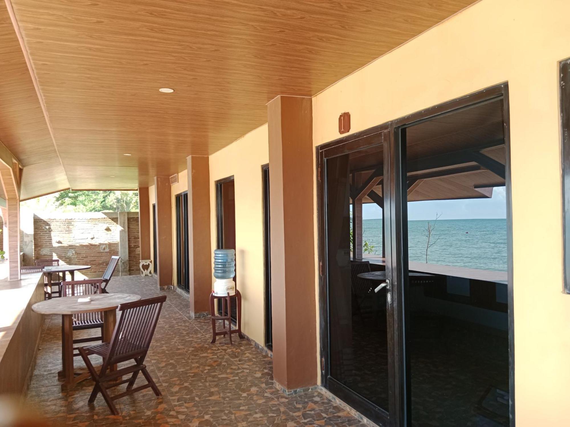 Omah Laut Bondo Jepara - By The Beach, Direct View Of The Sea, Great Base For Water Sports Margokerto 外观 照片